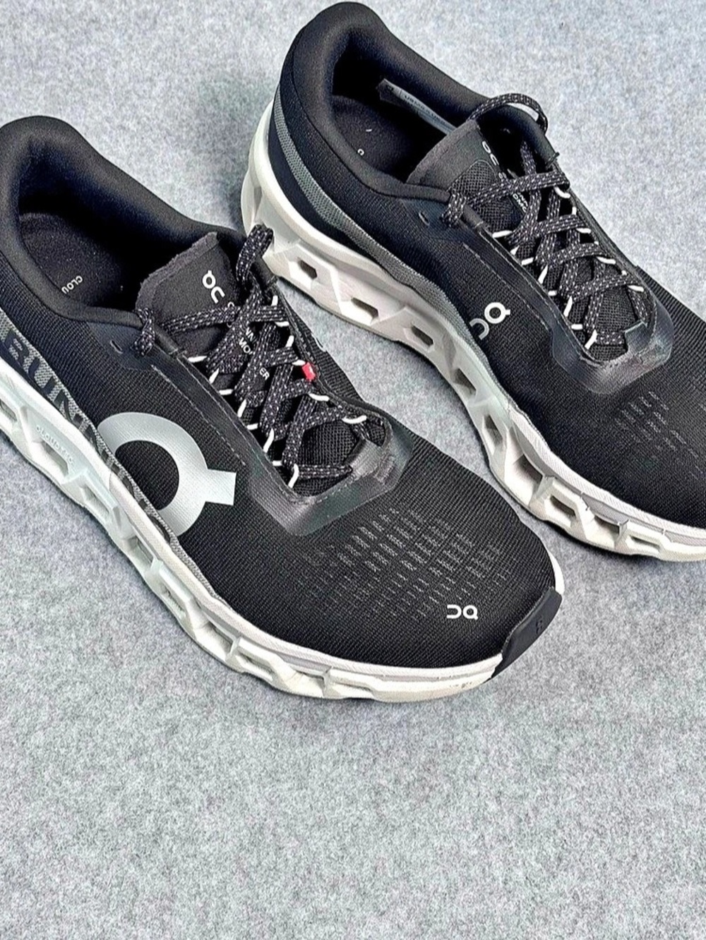 On Cloudmonster 2 Mens Athletic Shoes Black & White US 8.5 Style 3ME1012119